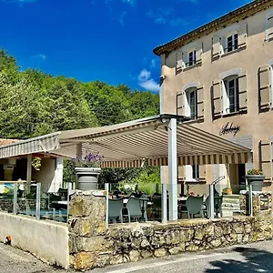 https://auberge-du-bourguet.fr-provencehotel.com